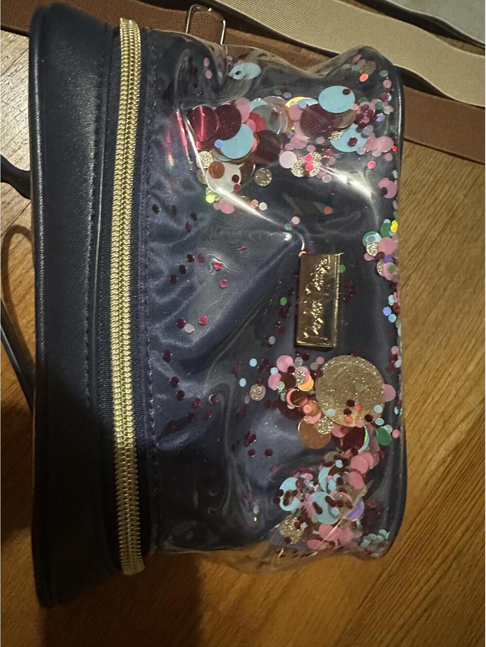 navy blue cosmetic vanity bag from the brand Packed Party.